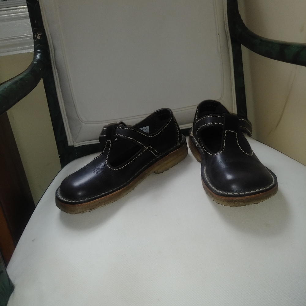 Lolland shoes from Duckfeet.